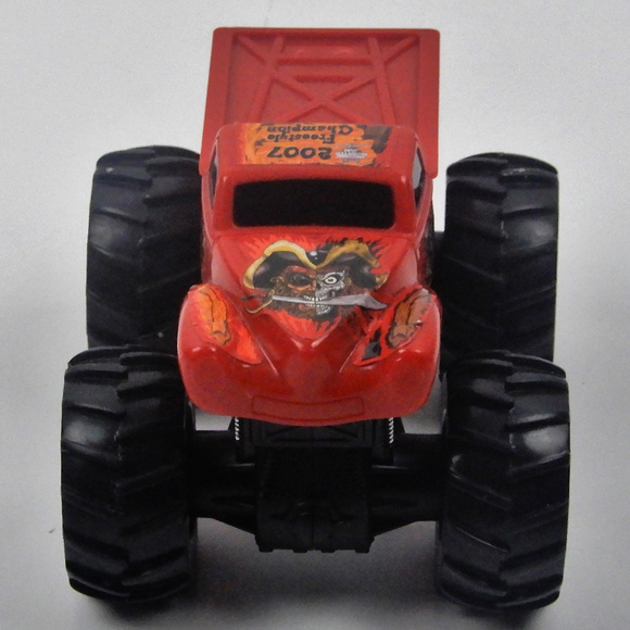 captain's curse monster truck toy
